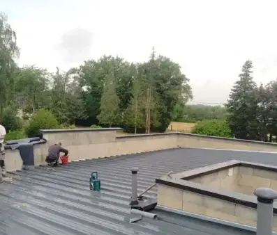 pose de velux Clermont-Créans-1