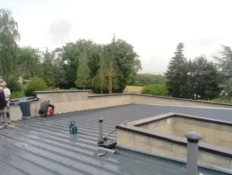 pose de velux Thorée-les-Pins-1